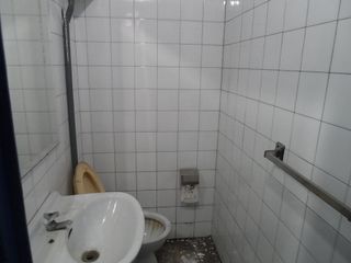 Local comercial en alquiler en Salgueira - O Castaño en Vigo