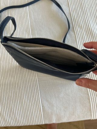 Bolso bandolera Parfois azul marino en poli piel 
