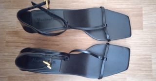 Sandalias negras tacón kitty