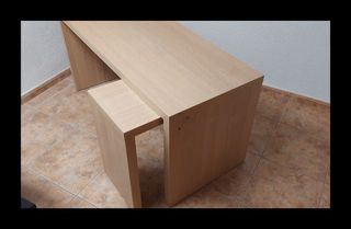 Escritorio MALM Ikea color pino - 151x65cm