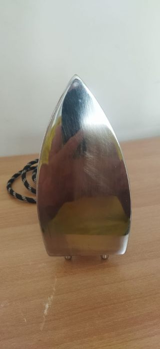 Ferro da stiro ZeroWatt vintage funzionante