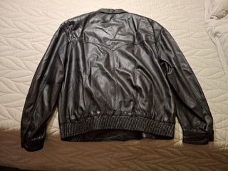 Cazadora cuero negra marca Torras. Talla 56