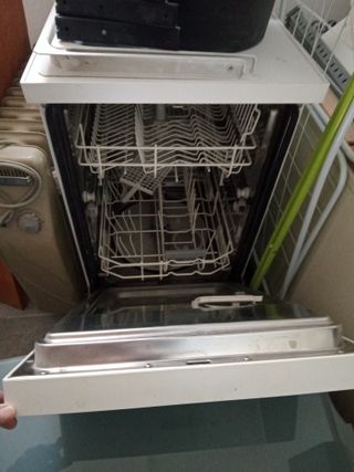 Lavavajillas pequeño poco usado