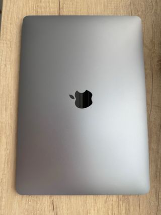 MacBook Air 13" M1-8GB RAM