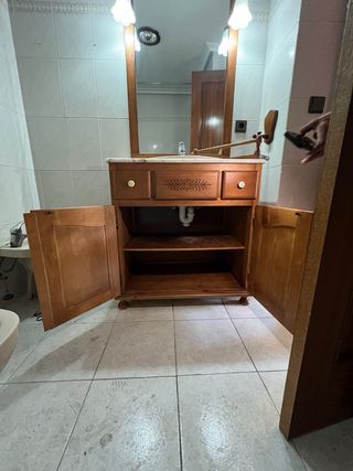 Mueble baño: lavabo, espejo, toalleros