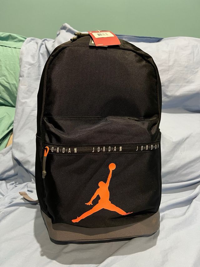 Mochila Nike air Jordan Negra y Gris nueva