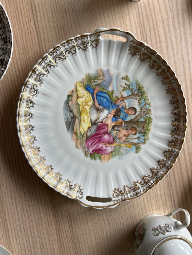 Juego té merienda Santaclara porcelana dorada