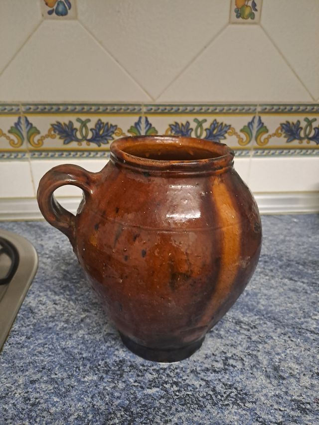 Vasija barro antigua