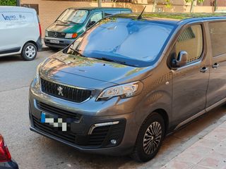 Peugeot Traveller 2016