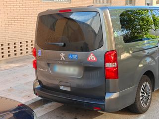 Peugeot Traveller 2016