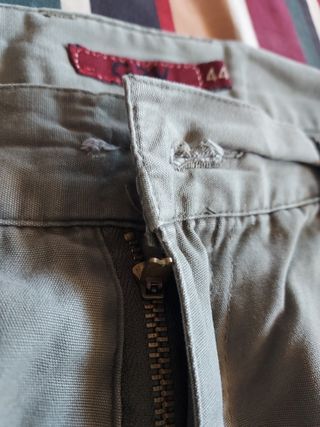 Pantalón pirata cargo verde oliva