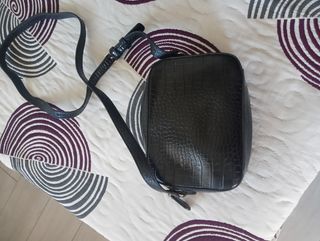 Bolso bandolera Guess negro