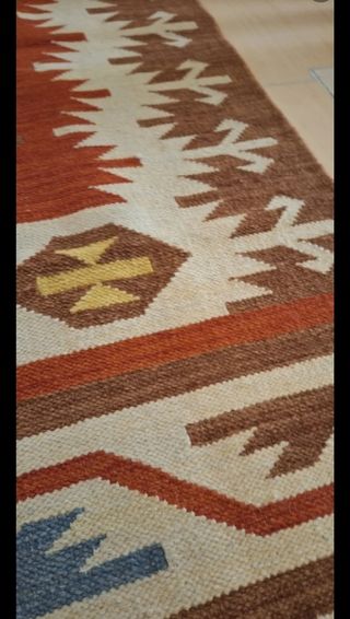 Alfombra Kylim roja y beige