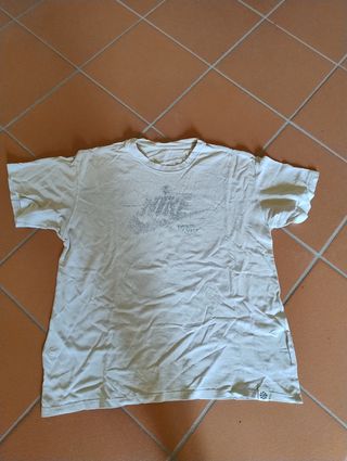 Maglietta Nike beige