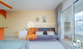 Piso en venta en Empuriabrava en Castelló d´Empúries