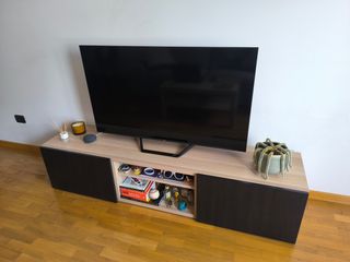Mueble TV madera/negro BESTA
