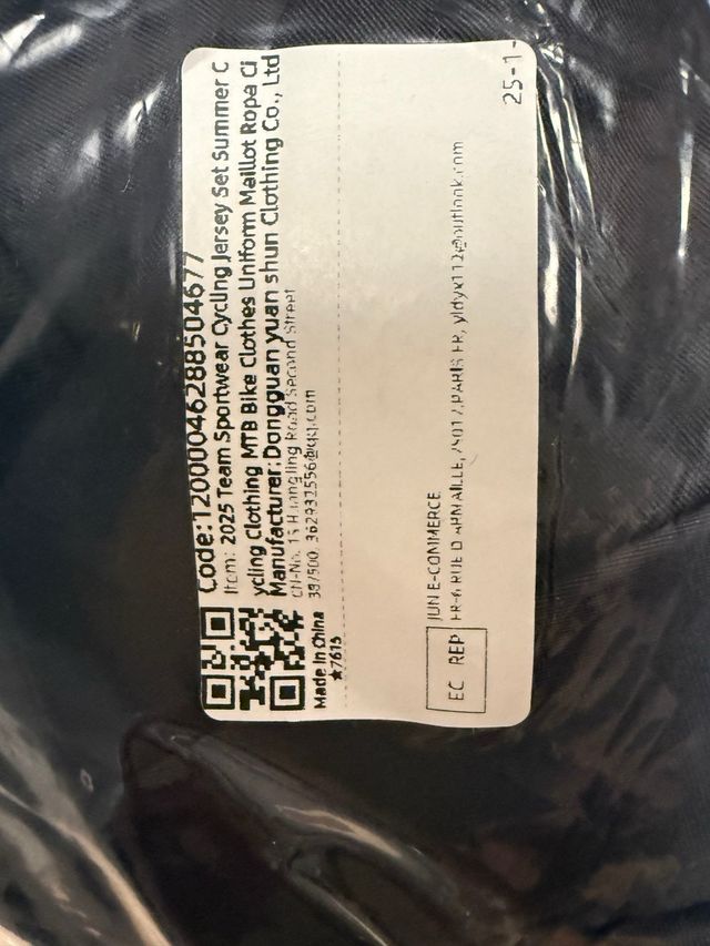 Maillot ciclismo y culot con publi deScott talla M