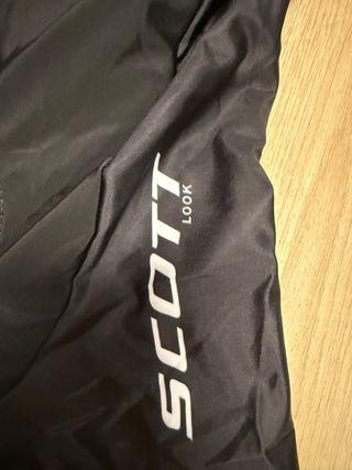 Maillot ciclismo y culot con publi deScott talla M