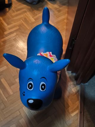 Caballo balancín azul