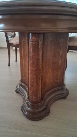 Mesa Comedor 4 sillas + 2 sillones