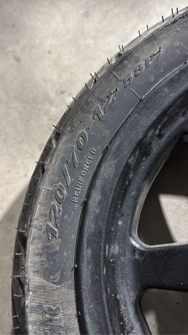 Neumático Yamaha Jog usado