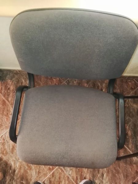 Sedia da ufficio in metallo grigio - 4 unità