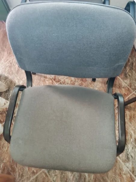 Sedia da ufficio in metallo grigio - 4 unità