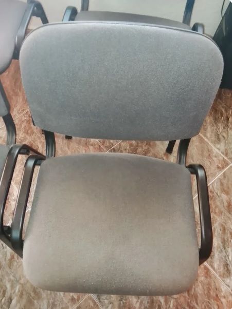 Sedia da ufficio in metallo grigio - 4 unità