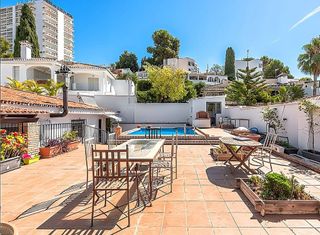 Casa adosada en venta en Los Naranjos - Las Brisas en Marbella