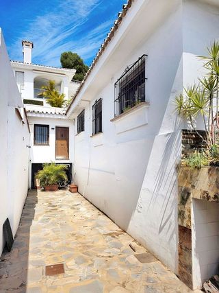 Casa adosada en venta en Los Naranjos - Las Brisas en Marbella