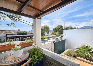 Casa adosada en venta en Los Naranjos - Las Brisas en Marbella