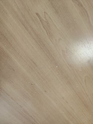 Mesa redonda de madera contrachapada