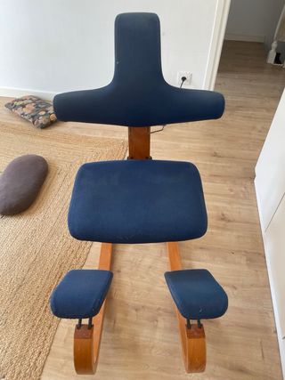 Silla ergonómica Stokke azul Thatsit Balance