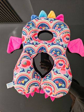 Reposacabezas para bebé marca TucTuc dragón rosa