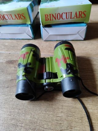 Prismáticos camuflaje nuevo a estrenar 