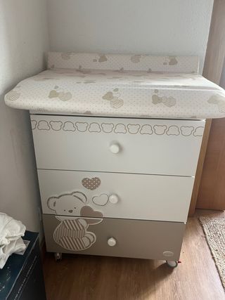 Mueble cambiador bebé con cajones