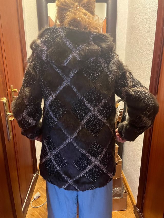 Abrigo piel sintetica