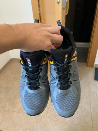 Zapatillas montaña/senderismo MAS8000 