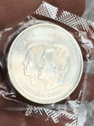LOTE 2 MONEDAS PLATA 12€ (AÑO 2006 Y 2007). NUEVAS