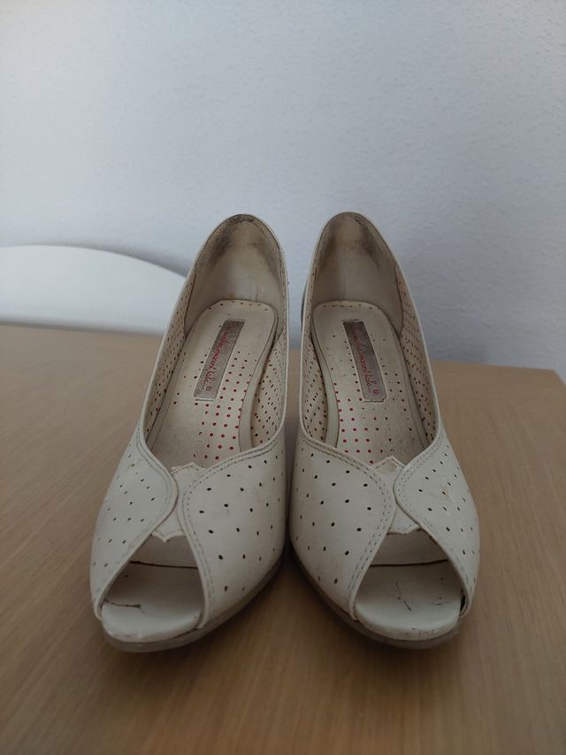 Zapatos blancos peep-toe vintage