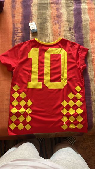 Camiseta Primark niña talla M roja