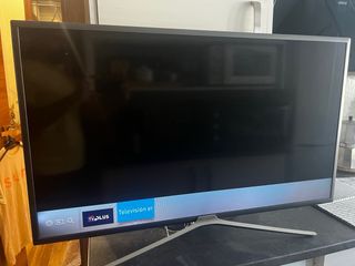 TV Samsung 40" Smart TV
