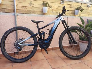 Bicicleta eléctrica intrigue liv XE + 2psupernova