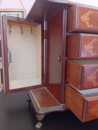 Joyero de madera
