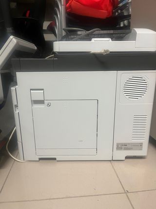Impresora multifunción Ricoh IM C300