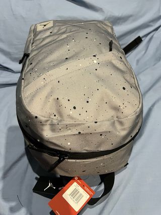Mochila Nike Air Jordan Gris nueva 