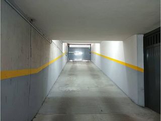 Garaje en alquiler en Sobradelo - Rosaleda en Vilagarcía de Arousa