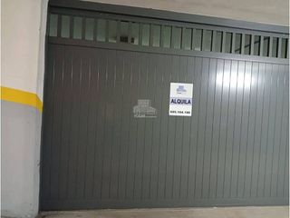 Garaje en alquiler en Sobradelo - Rosaleda en Vilagarcía de Arousa