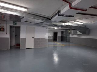 Garaje en alquiler en Sobradelo - Rosaleda en Vilagarcía de Arousa