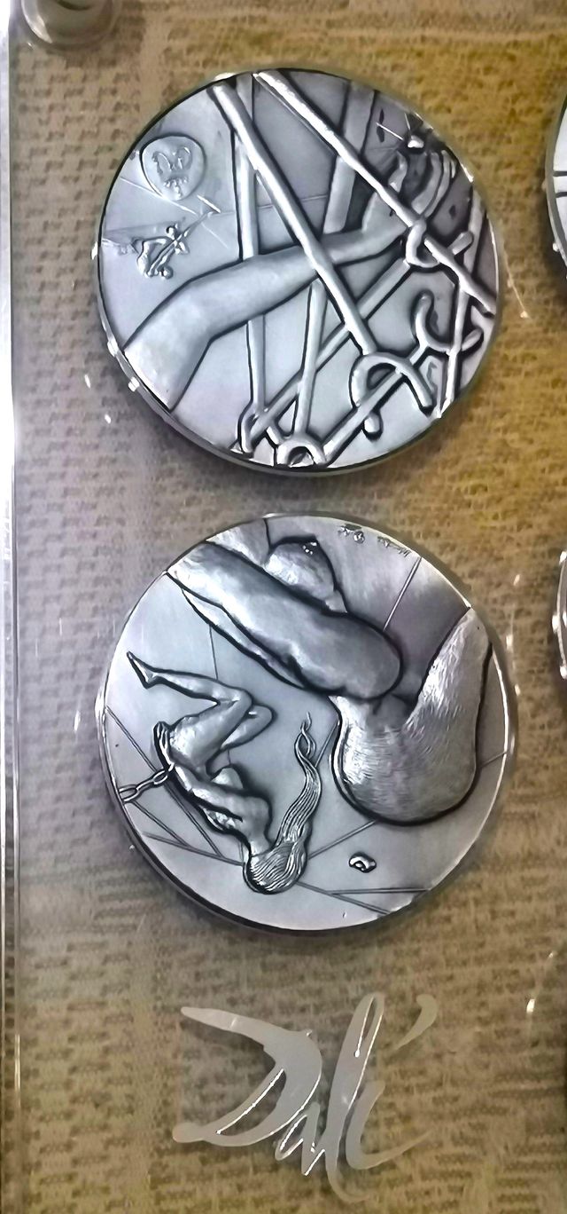 Colección Monedas 10 Mandamientos Salvador Dalí.